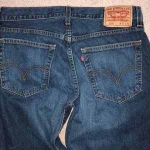 Levi’s 529 low rise straight jeans 32x32